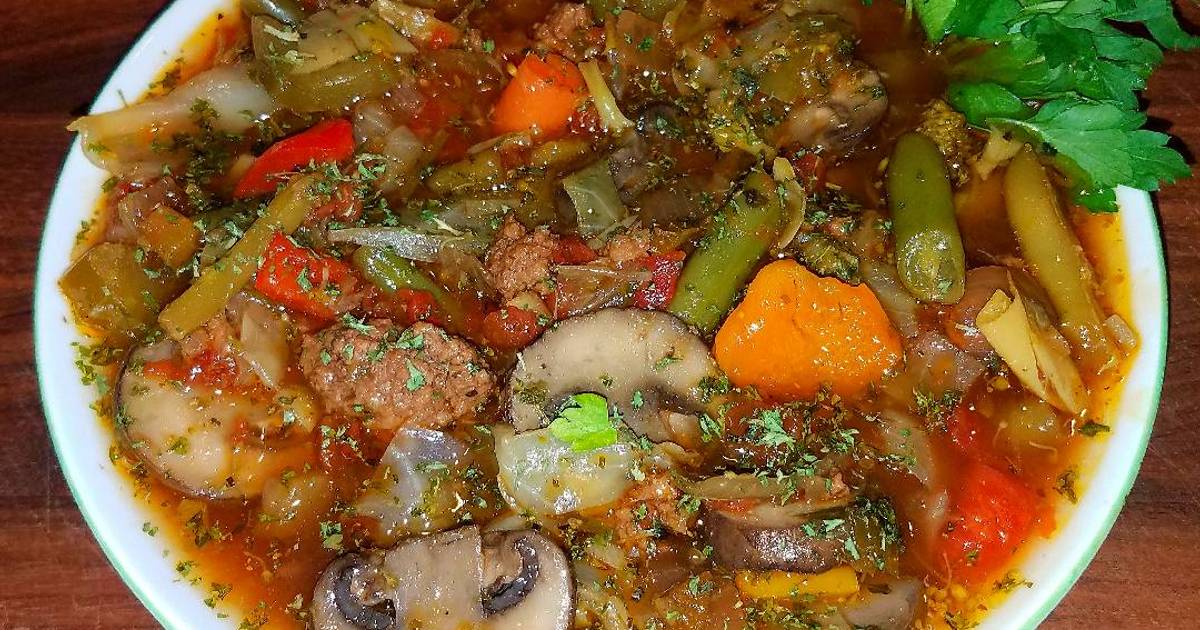 Mike's Low Carb/Calorie Vegetable Beef Soup Recipe by MMOBRIEN - Cookpad