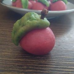 A picture of Mawa tomato pedha.