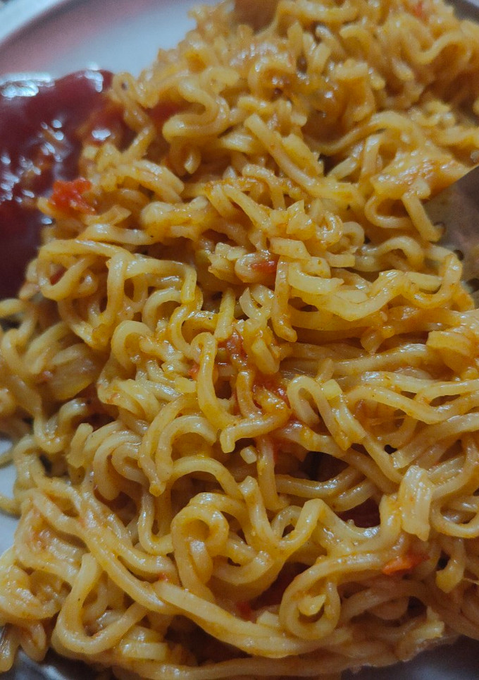 மசாலா மேகி(masala maggi recipe in tamil) செய்முறை முக்கிய புகைப்படம்