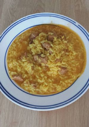 Una foto de Arroz con carne