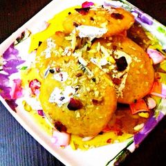 A picture of Kesariya mava kachori.