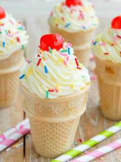 【影片】夏日冰淇淋Cupcakes 的食譜成品照片