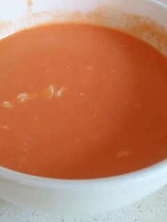 Una foto de Sopa fría de manzana y pimiento