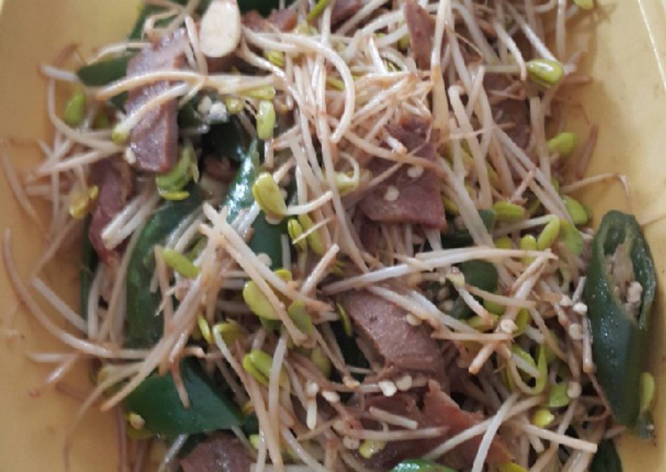 Toge besar masak daging sapi bulgogi