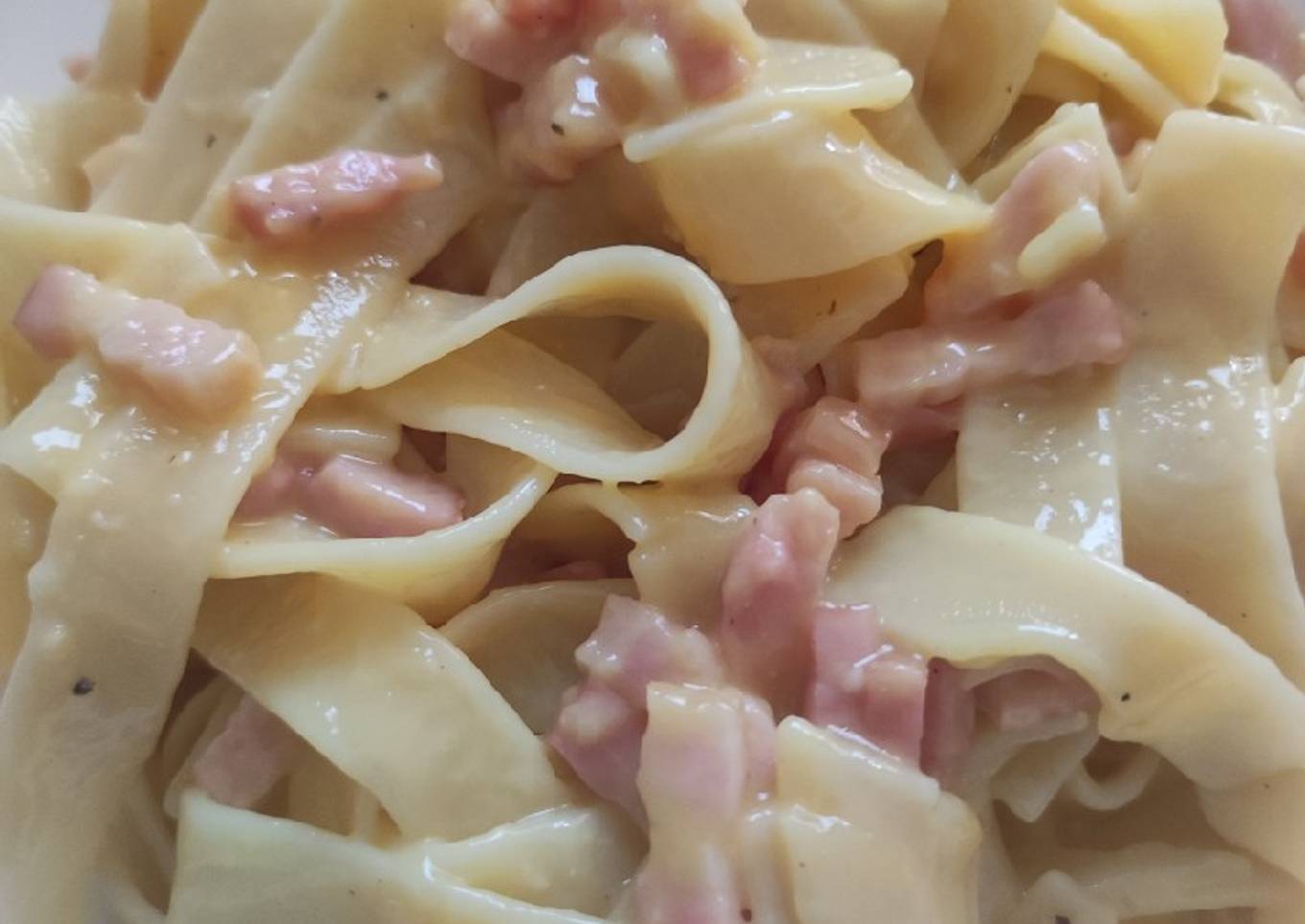 Espaguetis carbonara