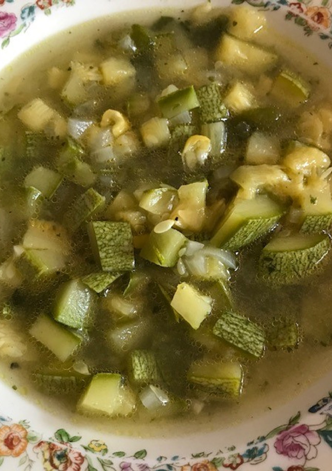 Una foto de Sopa de calabacitas light