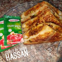 A picture of (Leftover) kabab sandwich 🥪.