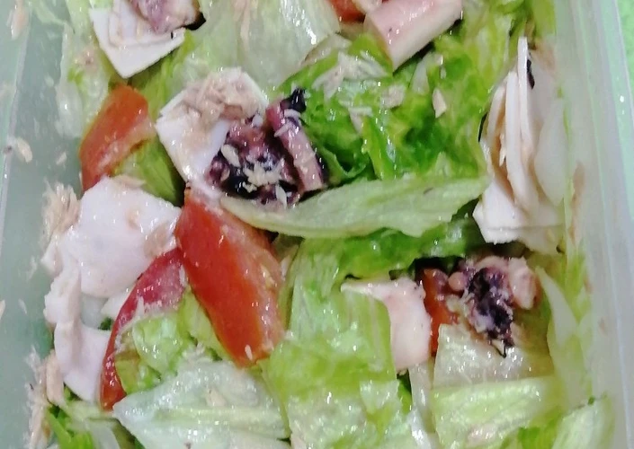 Manera fácil Hacer  Ensalada de pulpo, pavo y atún. Ensalada Hazil