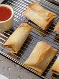 Rollitos de primavera con salsa agridulce