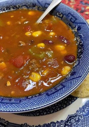 A picture of Tortilla Soup.