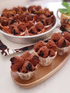 Foto resep Bolu Kukus Mekar Triple Coklat (Triple Chocolate Steamed Cupcake)