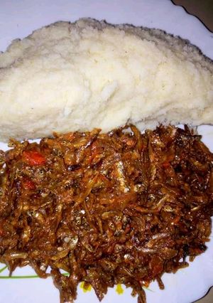 A picture of Ugali with omena.