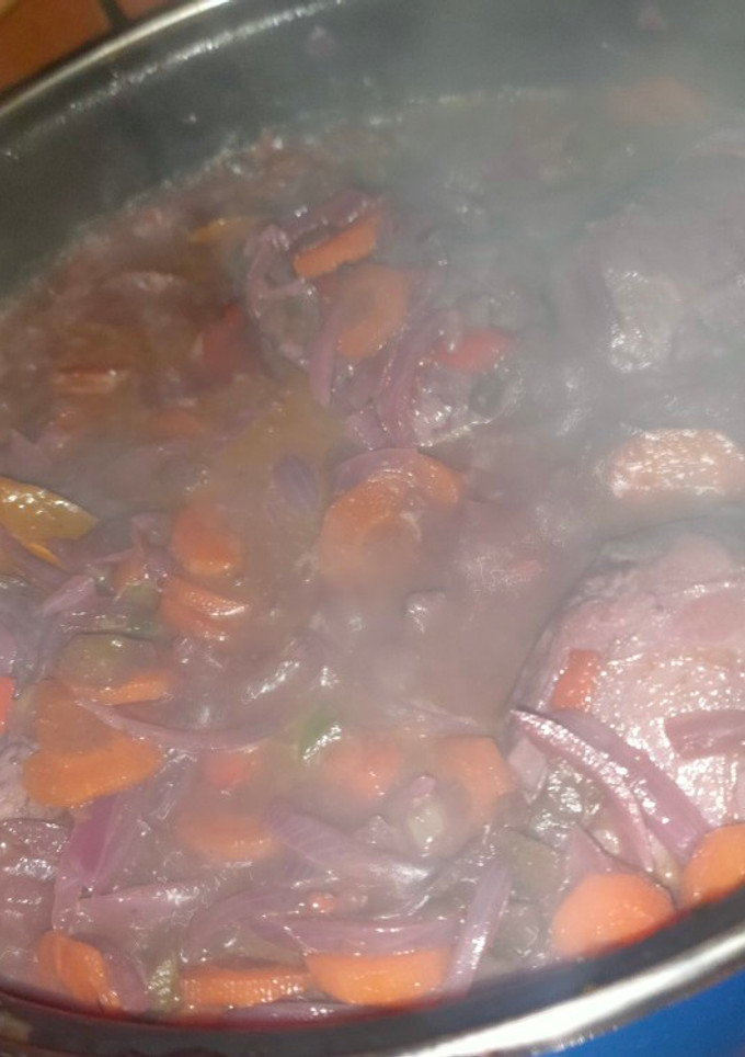 Una foto de Carrillada al vino tinto