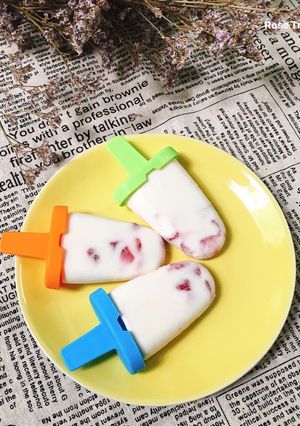 Hình của món Yoghurt Popsicle(Kem Que Sữa Chua).