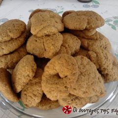 A picture of Cinnamon and clove cookies from Crete.