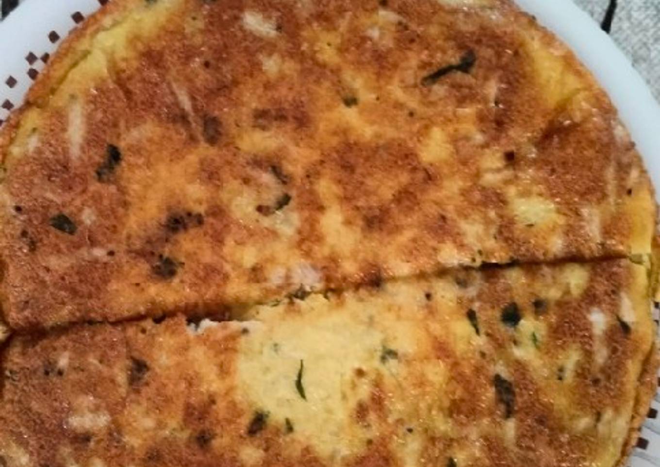 Tortilla con camarones y cilantro