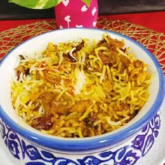 A picture of Chicken Dum Biryani.