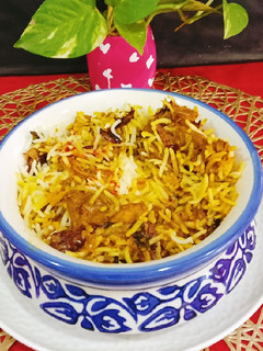 A picture of Chicken Dum Biryani.