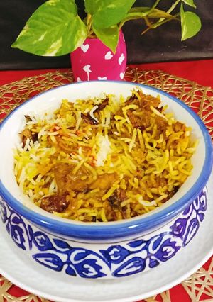 A picture of Chicken Dum Biryani.