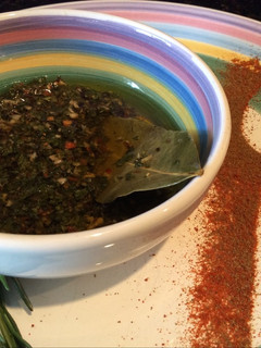 Una foto de Salsas Chimichurri Estilo Argentino (3. Salsa Chimichurri Especial)