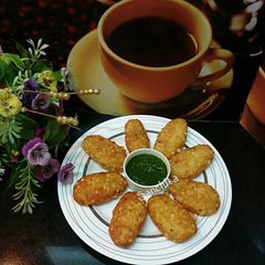 A picture of Sabudana and Paneer Cutlets.
