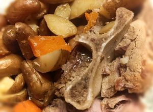 Une photo de Rouelle de porc et ses légumes en cocotte au Cook Expert