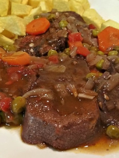 Una foto de Lengua de ternera guisada