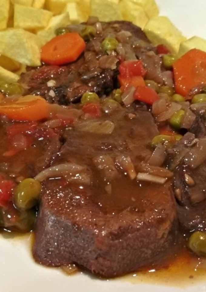 Una foto de Lengua de ternera guisada