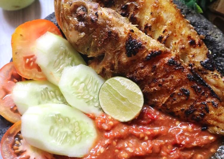 Resep Mudah Lalapan kerapu bakar Ala Warung