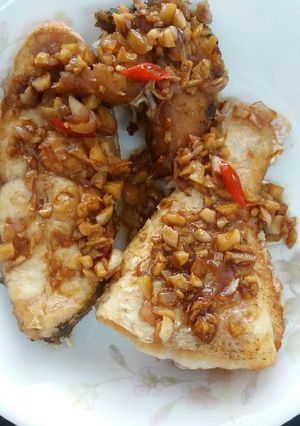 Foto resep Ikan goreng tabur bumbu garlic
