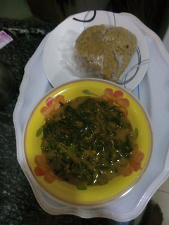 A picture of Bitterleaf soup with wheat.