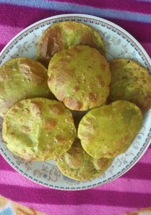 हरी मटर की कचौड़ी (Hari matar ki kachori recipe in hindi) रेसिपी मुख्य फोटो