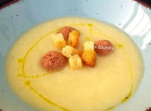 Una foto de Crema de puerros con nabos