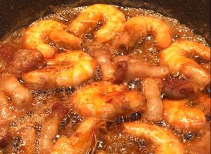 Hình của món Tôm rim thịt ba chỉ.