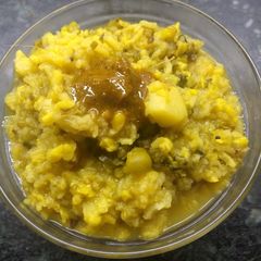 A picture of Mix veg moong daal khichdi.
