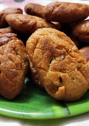 ঠেকুয়া (thekua recipe in Bengali) রেসিপির প্রধান ছবি