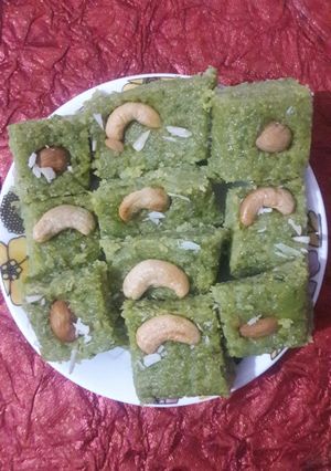 A picture of Matar ki burfi.