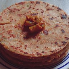 A picture of Zucchini and Carrot Paratha.