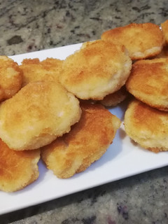 Una foto de Nuggets de pollo muy fáciles y riquísimas 😊