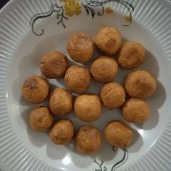 A picture of Gullisuwa(milk balls).