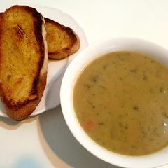 A picture of Broccoli and Blue Cheese Soup.