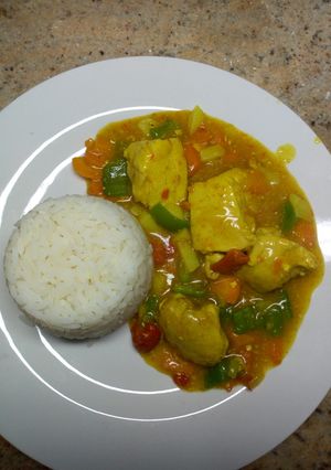 A picture of Chicken curry.