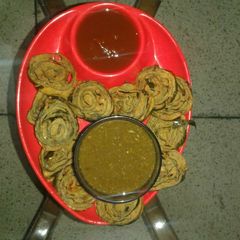 A picture of Colocasia Patra (arbi leaves pakora).