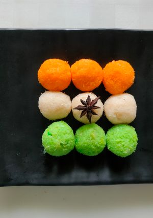 A picture of Tri colour coconut ladoo.