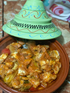 Una foto de Tajín de pollo y verduras