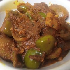 A picture of Aloo Shimla mirch pyaz ki sabzi.