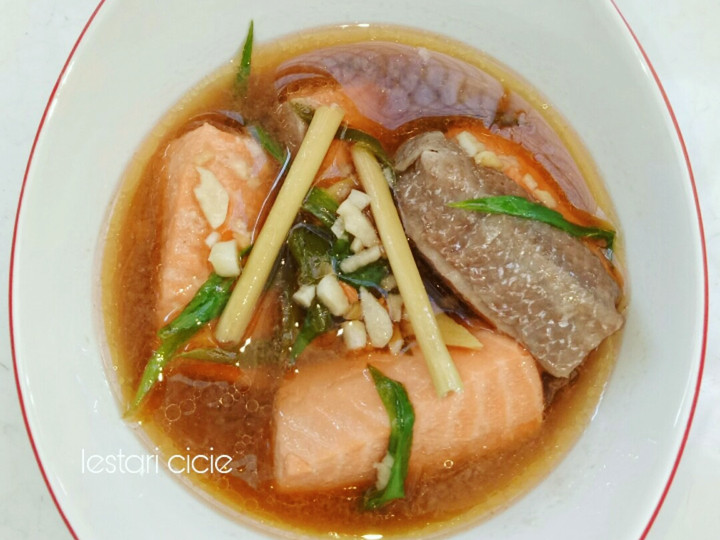 Resep Tim Salmon Bawang Putih yang Bisa Manjain Lidah
