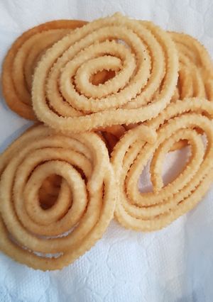 A picture of Murukku.