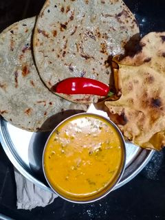 મેથીની ભાજી ની કઢી (Methi Bhaji Kadhi Recipe In Gujarati) રેસીપી મુખ્ય ફોટો