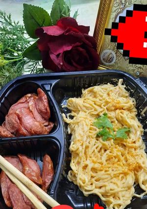 A picture of INSTANT NOODLES 🍜 WITH CHICKEN 🐔 FRANKS.